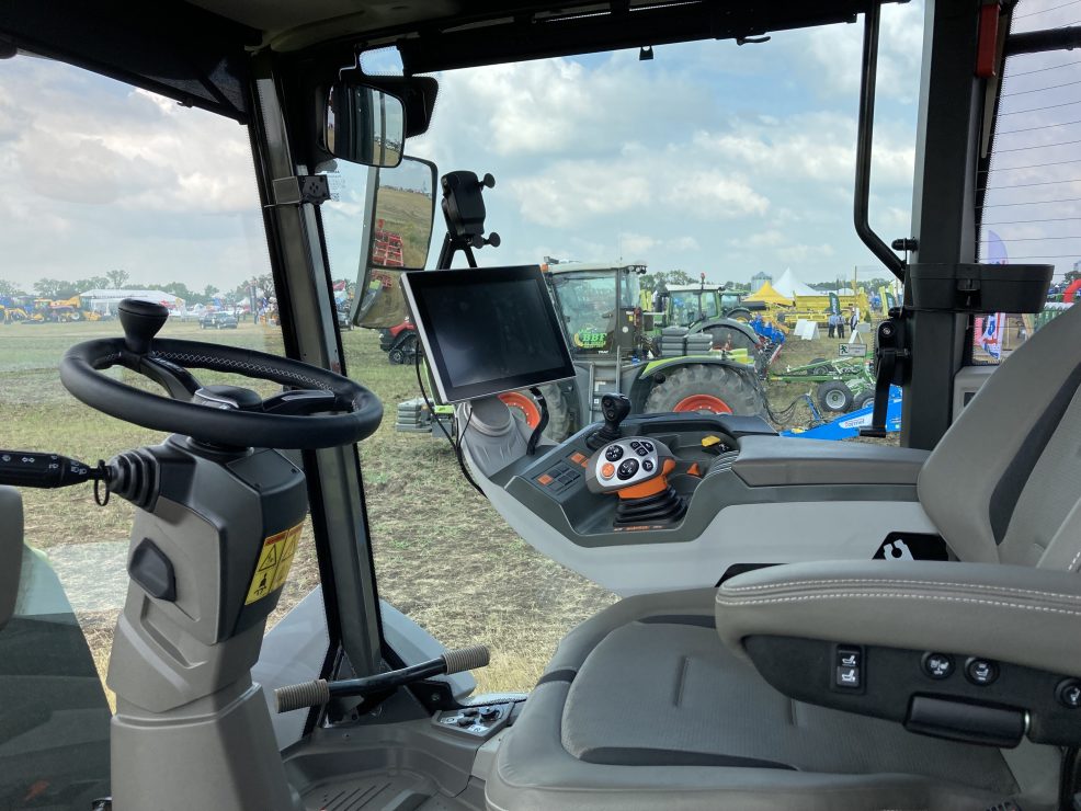 CLAAS Xerion 12 Series Tractor inside