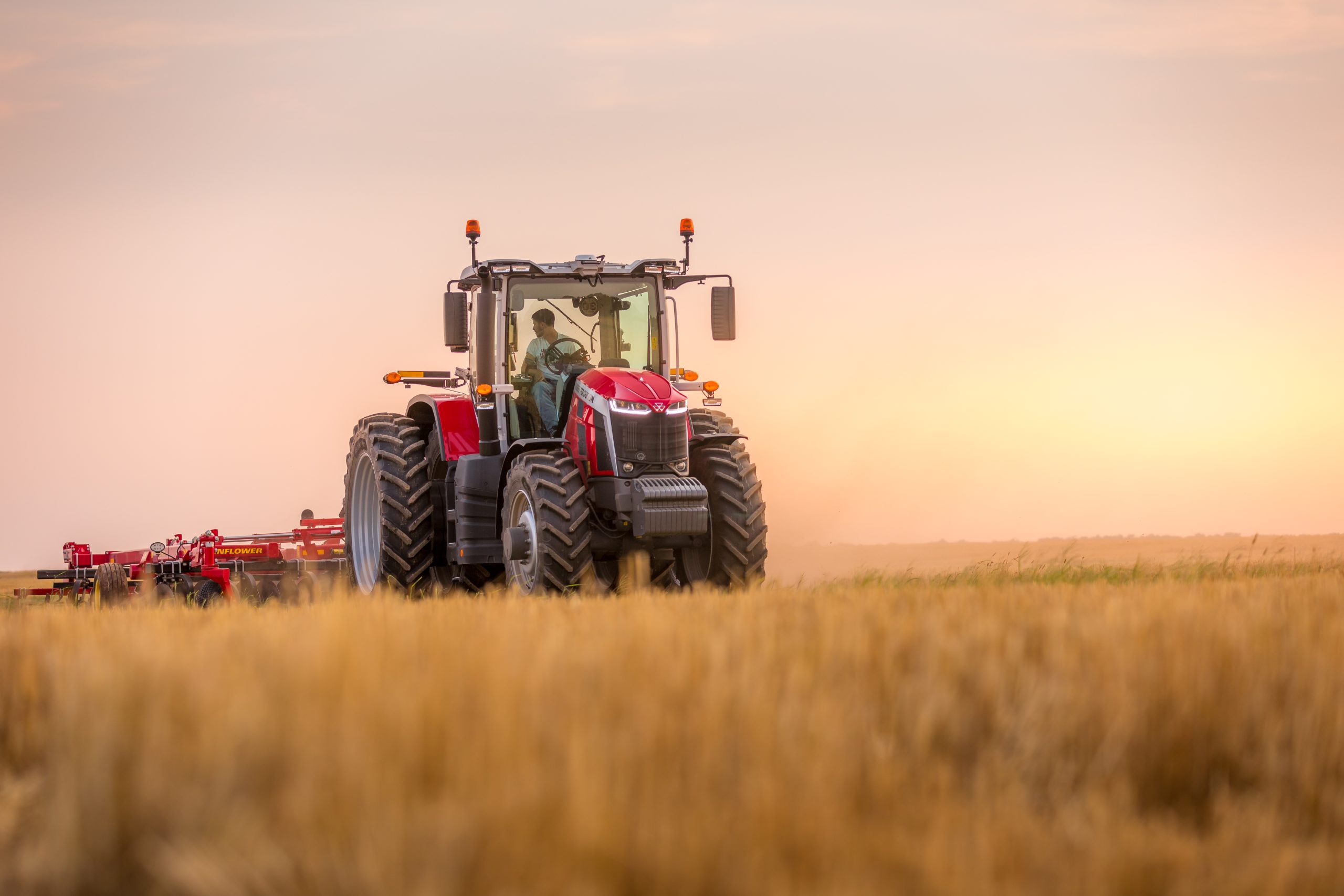 Massey Ferguson 8S Series Tractor | AgDealer