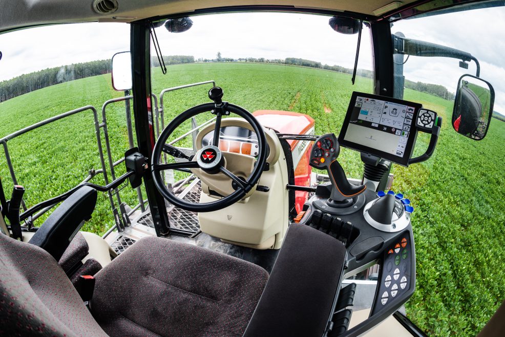 Massey Ferguson 500R Series Sprayer inside