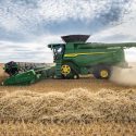 John Deere T6 800 Combine