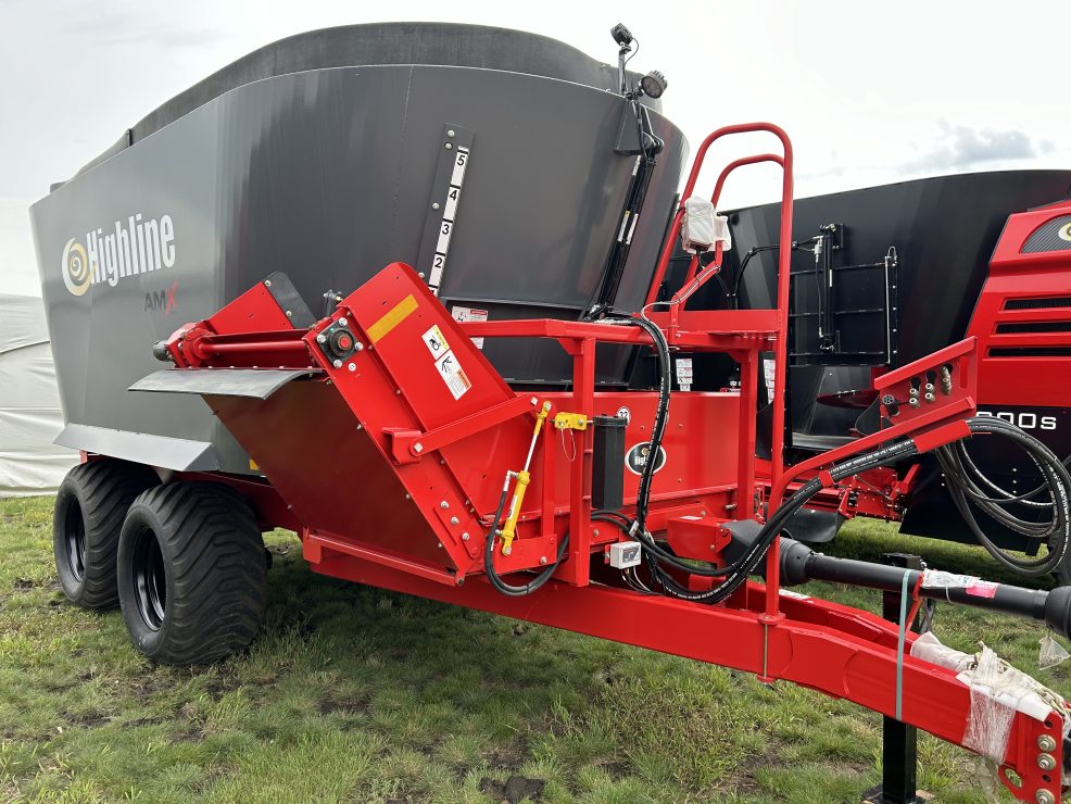 Highline AMX 850T Feed Mixer