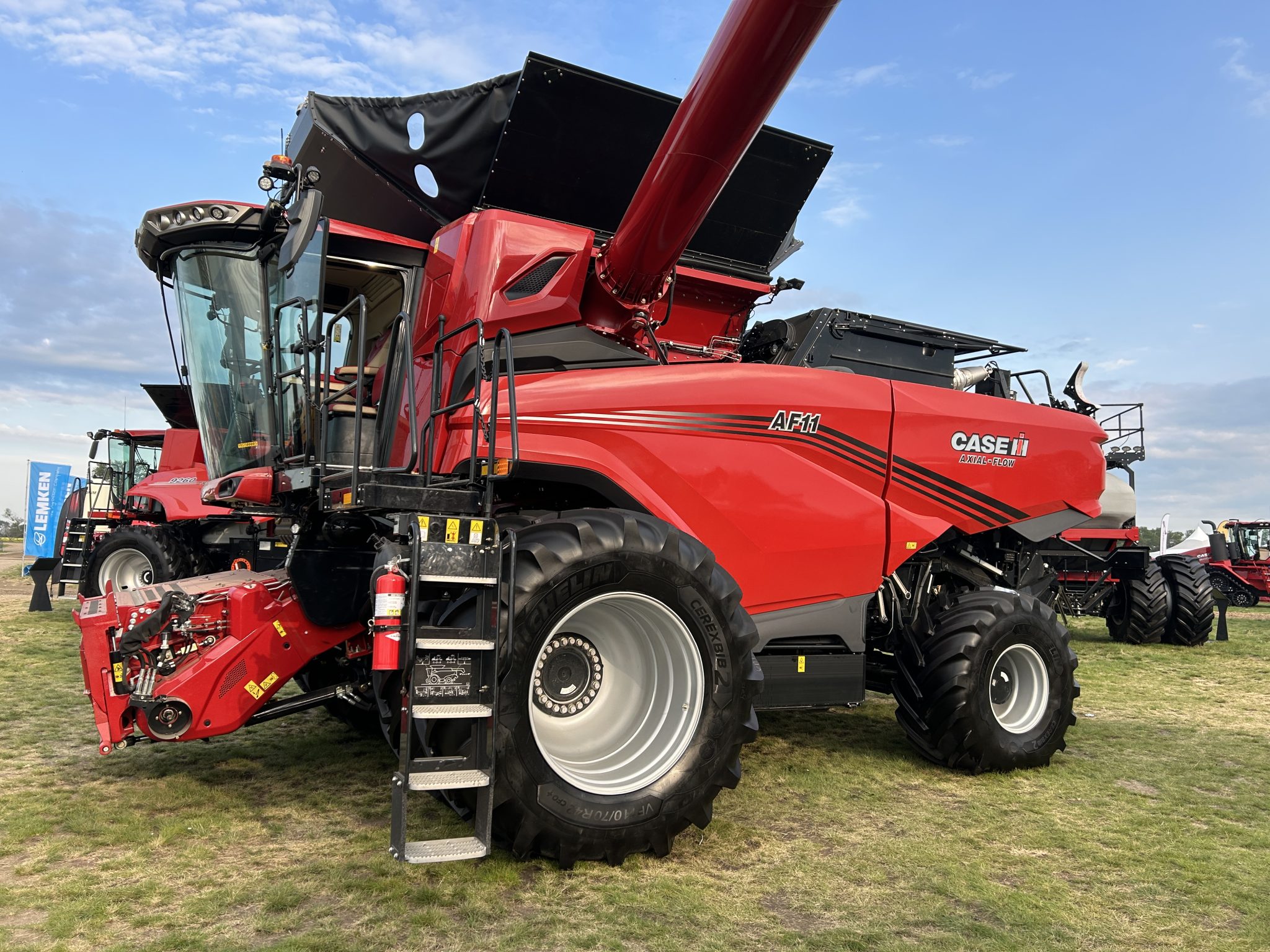 Case IH AF11 Combine Specs | AgDealer.com