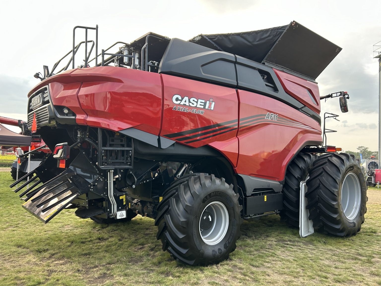 Case IH AF11 Combine Specs | AgDealer.com