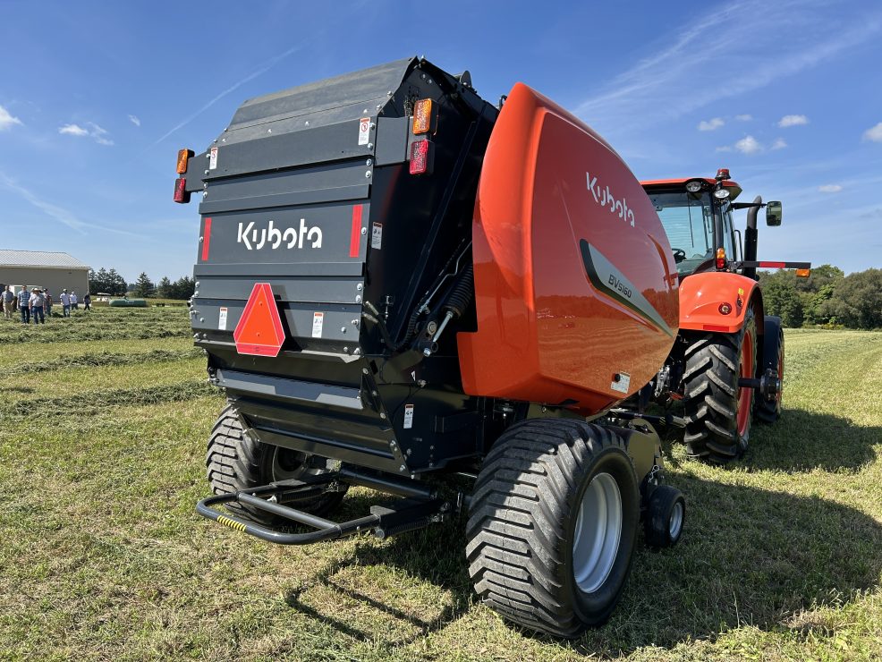 Kubota BV5160 SC14 Round Baler