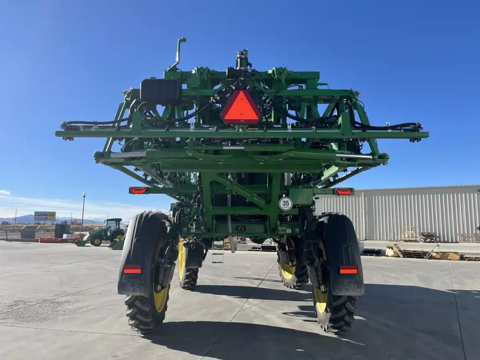John Deere 410R Sprayer - Rear