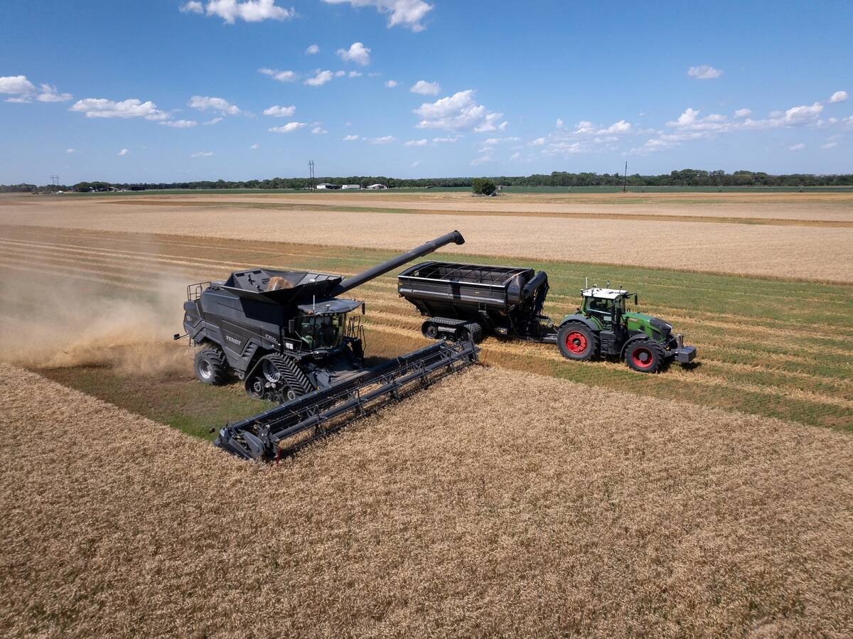 Canadian Farm Equipment Weekly Roundup – Feb 6, 2026: John Deere, New Holland & Market Trends